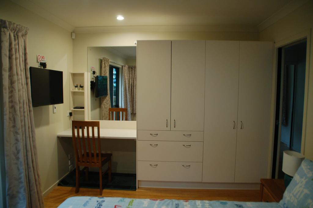 Kohinui Glade Holiday Cottage Parua Bay 外观 照片